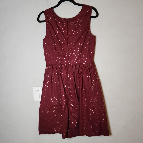 NWT ModCloth Gold Foil Maroon Solar System Constellation Sleeveless Dress 10 - Picture 13 of 16